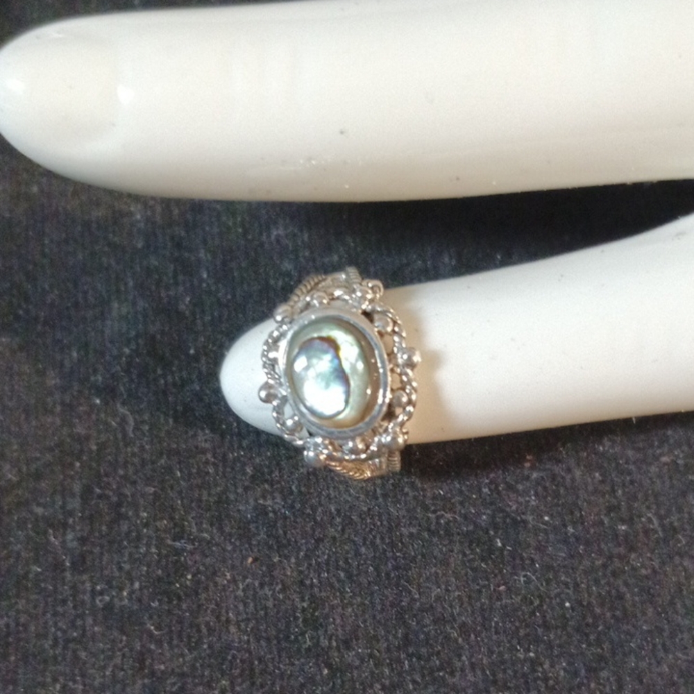 Avon Silver Ring with Iridescent Center